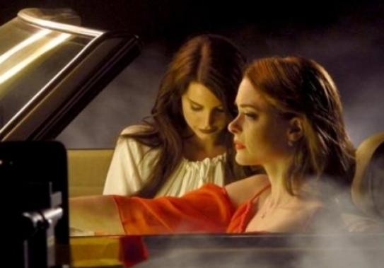 lanadelrey-summertimevid2.jpg