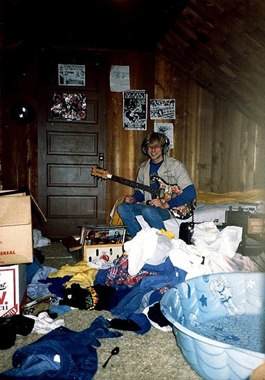 Kurt-Cobain-teenager-with-001.jpg