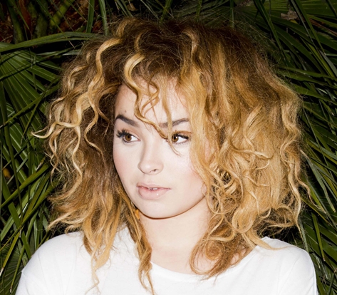 ella_eyre_umblr_inline_mm3stegnfu1qz4rgp.jpg