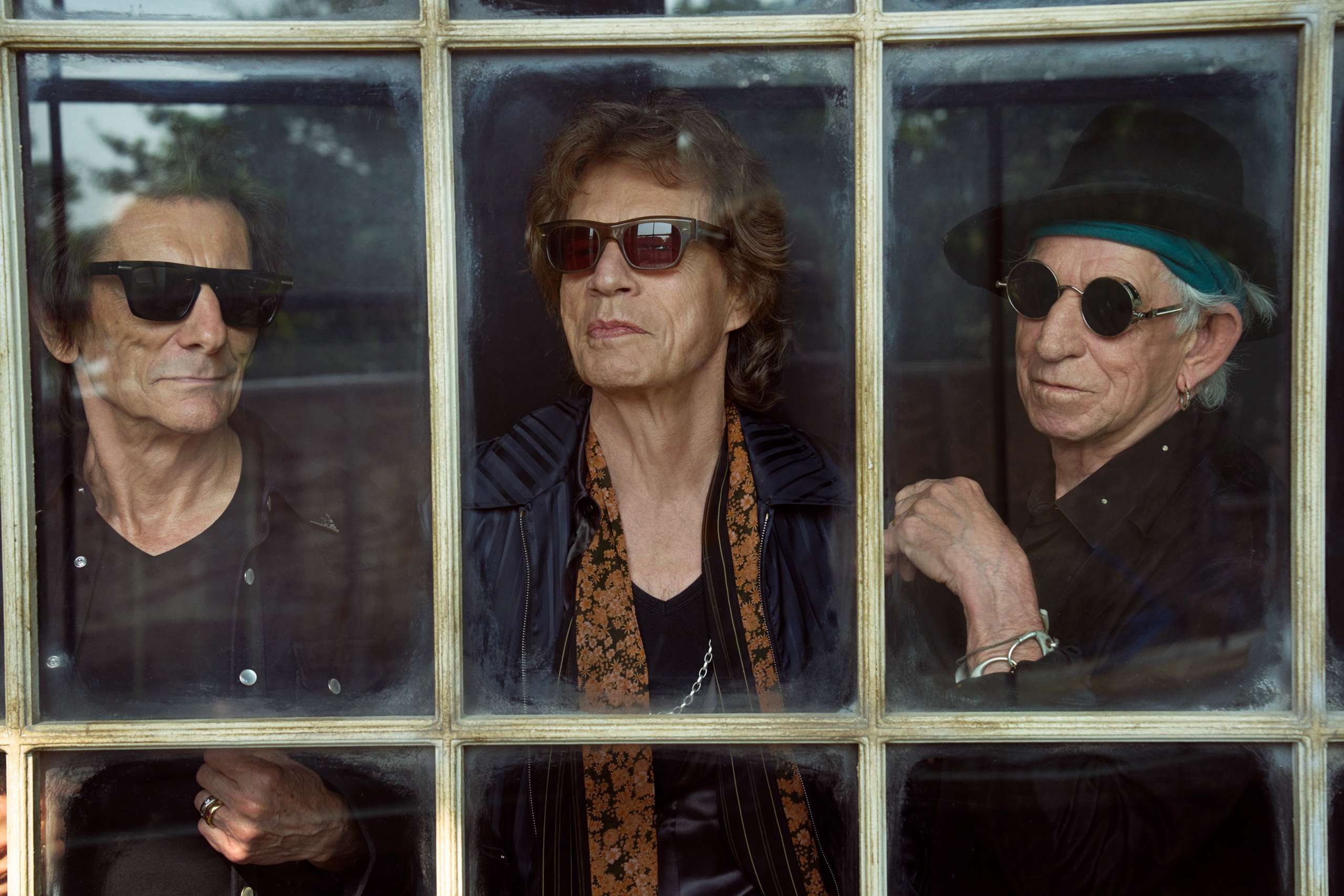 33g-2023-070_the_rolling_stones_b_group_window_0095-scaled.jpg