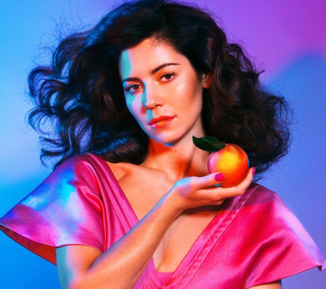 marina-and-the-diamonds-press-photo-2-charlotte-rutherford.jpg