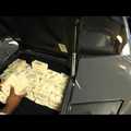 50 Cent esete a Lamborghini kicsi csomagtartójával