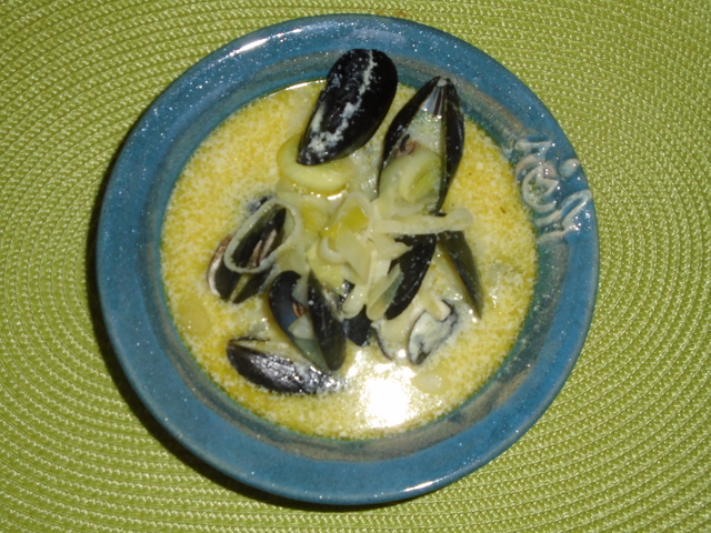 Tejszínes-citromos fekete kagyló leves