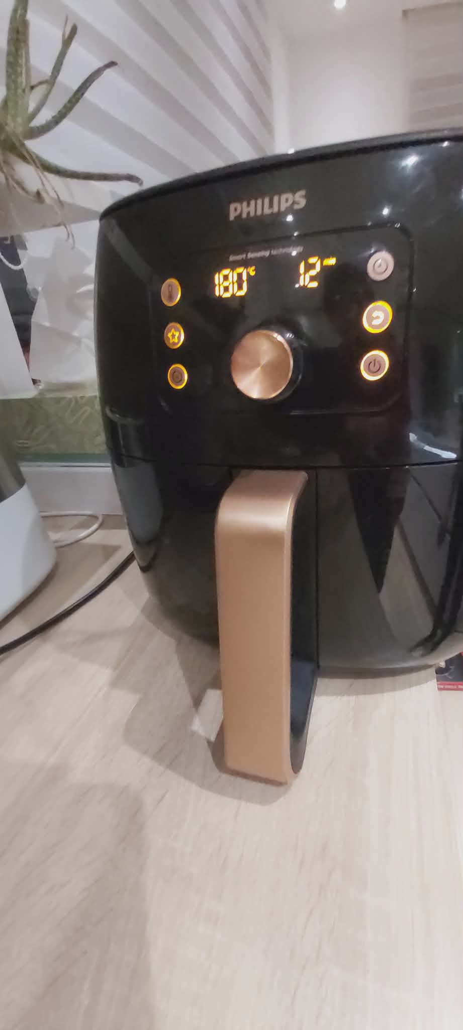 Az air fryerben megsütjük