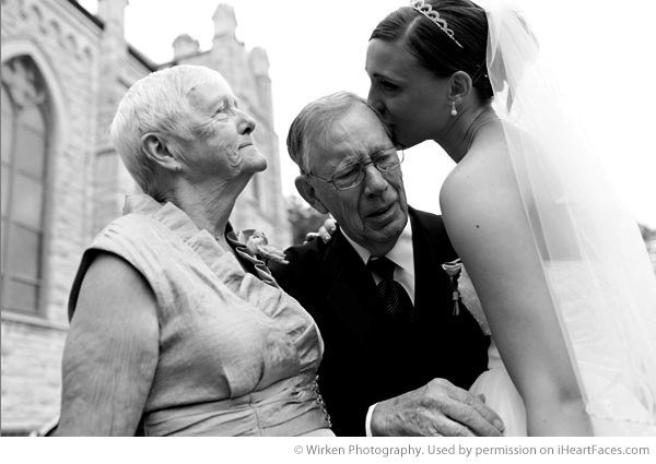 y-emotions-happening-in-this-one-moment-we-love-the-way-the-bride-and-her-grandma-are-connecting-with-just-a-look