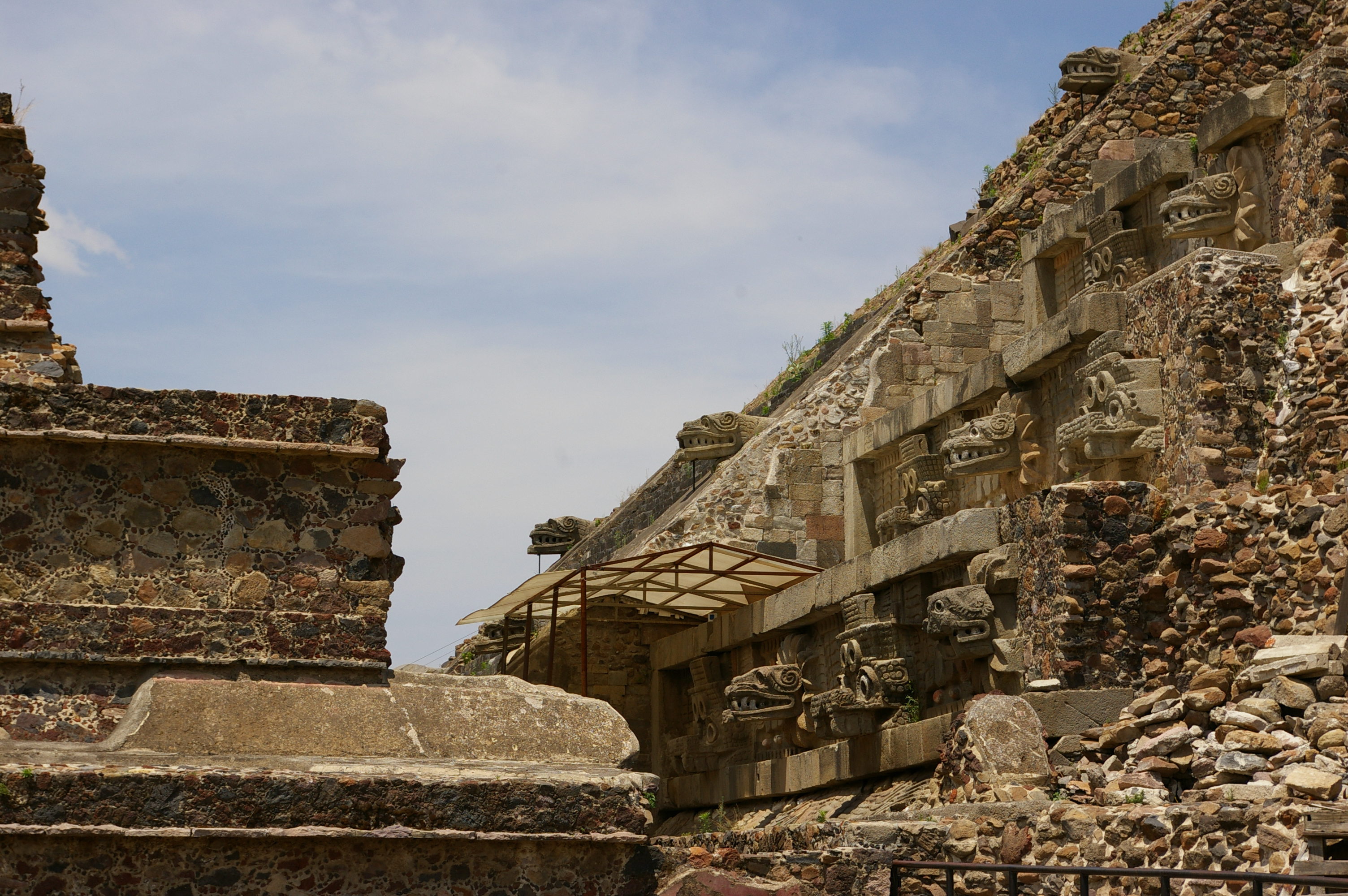 teotihuacan-pyramid_of_the_feathered_serpent-3025.jpg