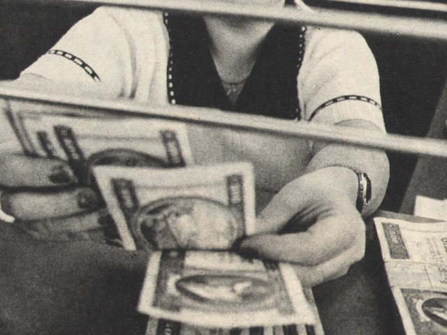 A pénz női kézen forog
