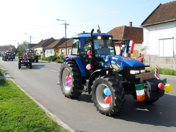 traktor2.jpg