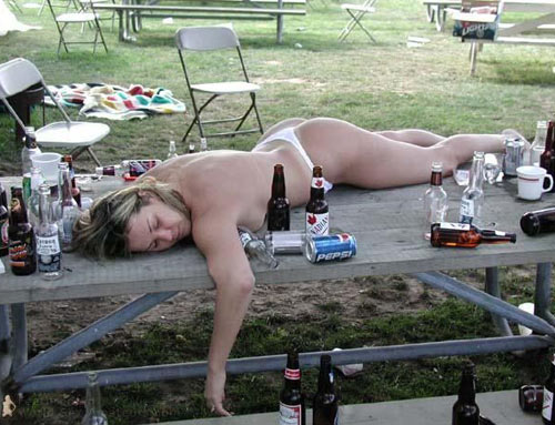 naked-drunk-woman_2.jpg