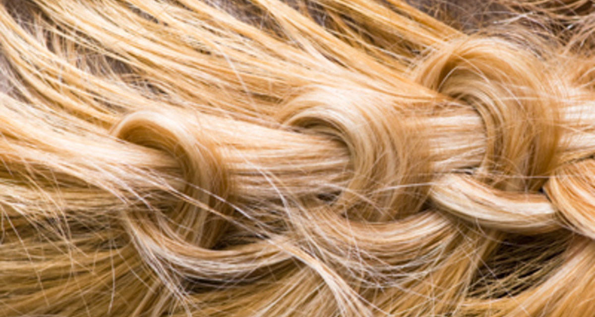 10 pofonegyszerű fonott frizura - Romantikus megjelenés