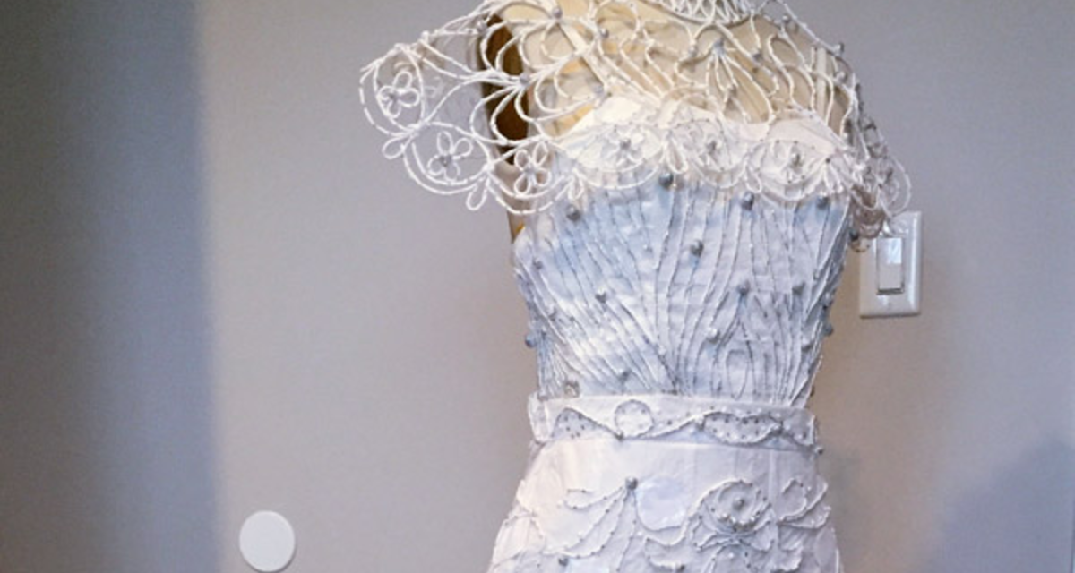 WC-papírból készített menyasszonyi ruhát - Hihetetlen, milyen gyönyörű lett!