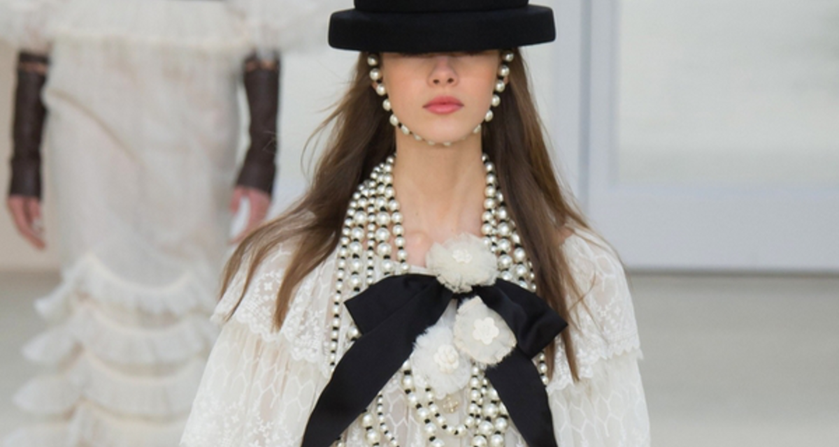 A '20-as években öltöztek így a nők! - Képeken a Chanel őszi kollekciója