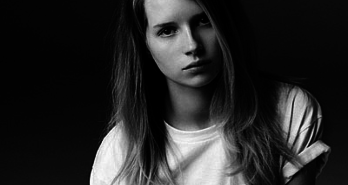 16 évesen modellkedik Kate Moss húga - Íme, az első kampányfotók