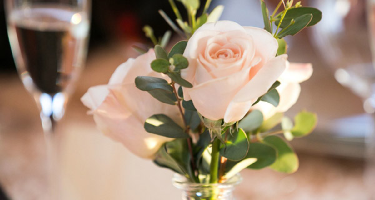 Így használd a rózsát az esküvőn: romantikus és sokoldalú