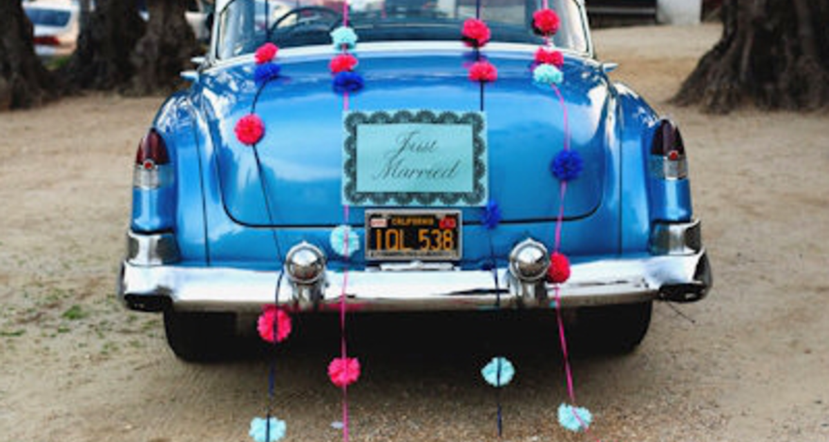 Dekoráld ki az esküvői autót saját kezűleg! - Egy egyszerű ötlet