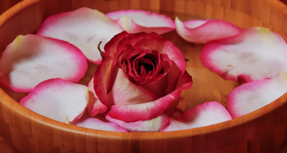 Így használd a rózsavizet száraz bőrrre - Ez végre megoldást nyújthat a problémára