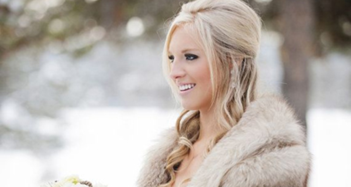 12 gyönyörű esküvői kabátka, hogy ne fázzon a menyasszony