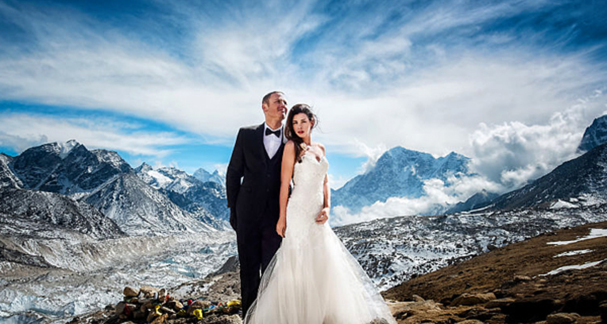 Őrült jó esküvői fotók majdnem 6 ezer méter magasban