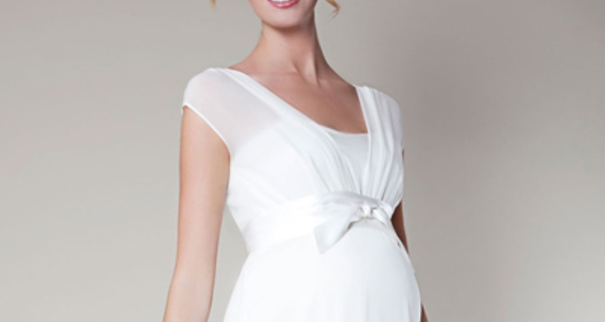 12 csodás menyasszonyi ruha, ha kisbabát vársz