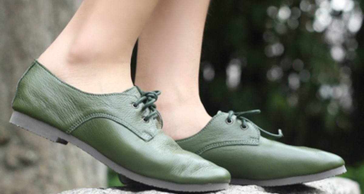 A legdivatosabb lapos talpú cipők őszre - A lábad imádni fogja őket!