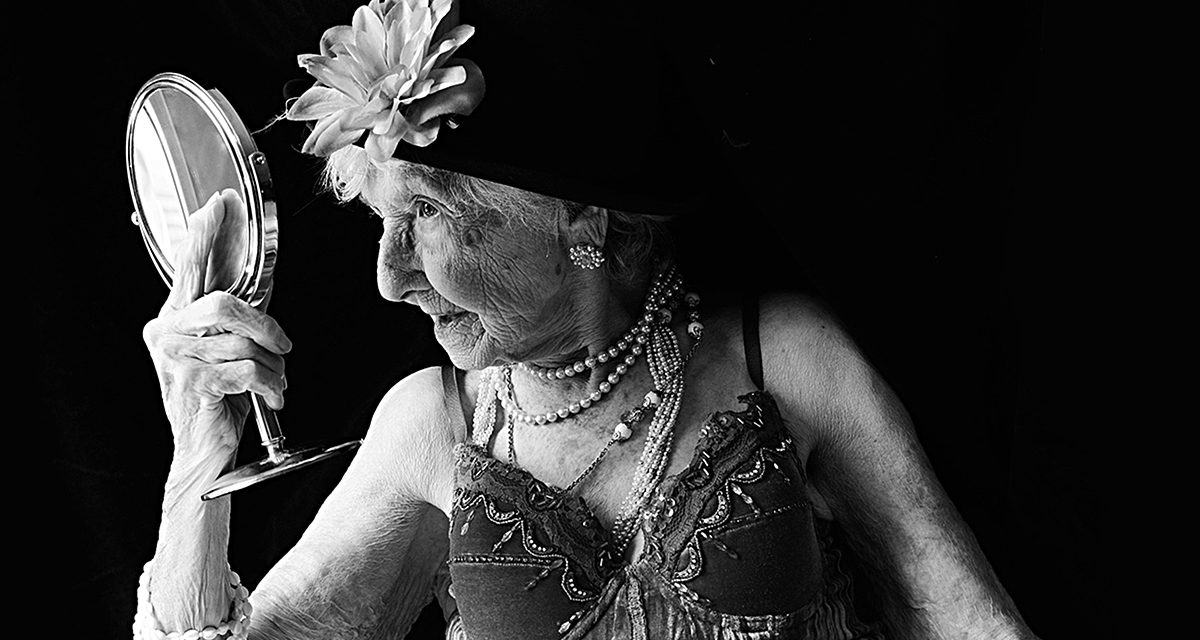 Gyönyörű fotókon a 100 éves nénik: így vélekednek a szépségről