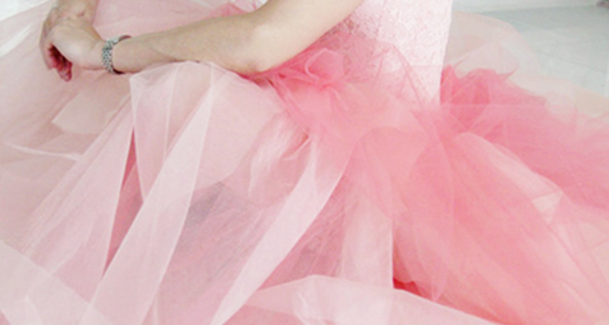 Ártatlanabb, mint a fehér: erre képes a rózsaszín esküvői ruha