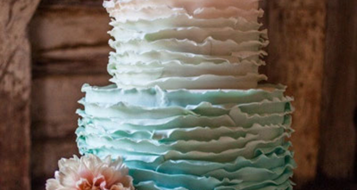 Csodaszép képek! 16 kék esküvői torta  - Az ombre trend kedvelőinek