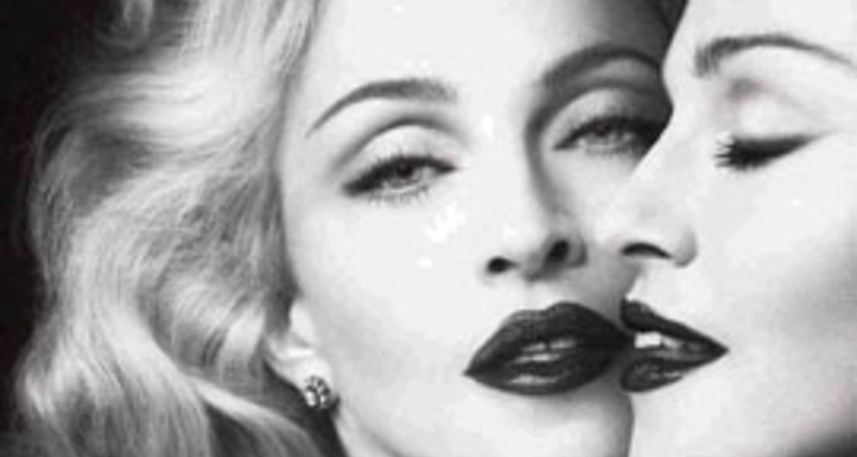 Madonna ilyet még sosem csinált!  - A pop királynőjének első parfümje