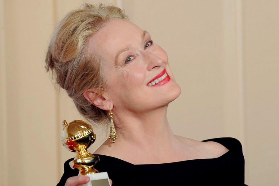 Meryl Streep az egyik legelegánsabb színésznő, kinek láttán a kora a legutolsó, ami az ember eszébe jut. A 68 éves díva szerint a plasztikai műtéttel eltompítaná a legfontosabb munkaeszköze, az arca kifejezőképességét.
