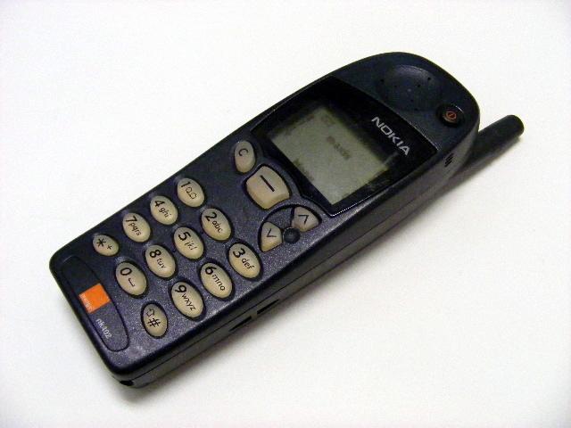 original-nokia-5110-classic-collector-phone-95-condition-tradehouse2u-1307-18-tradehouse2u_1.jpg
