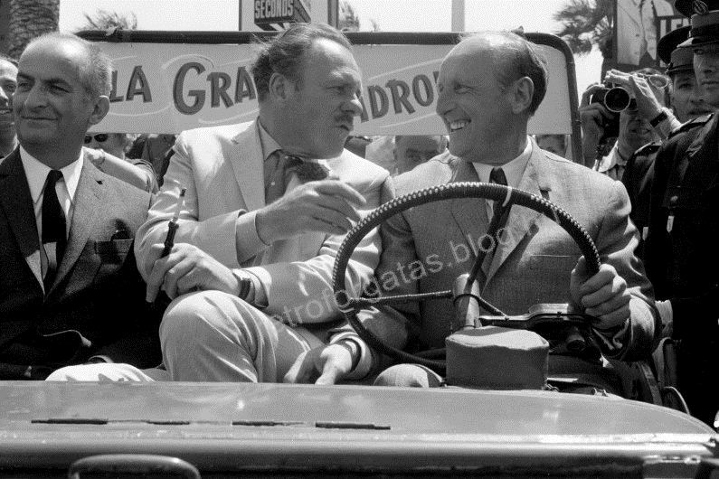 7773519485_louis-de-funes-terry-thomas-et-bourvil-au-festival-de-cannes.jpg