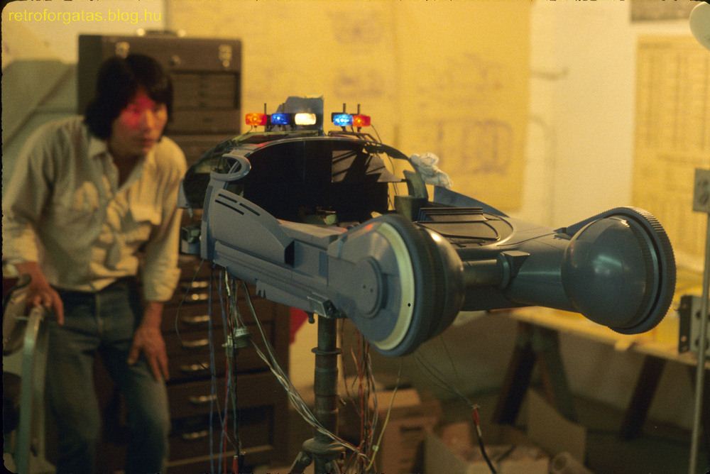 blade-runner-142-images-of-behind-the-scenes-model-photos.jpg