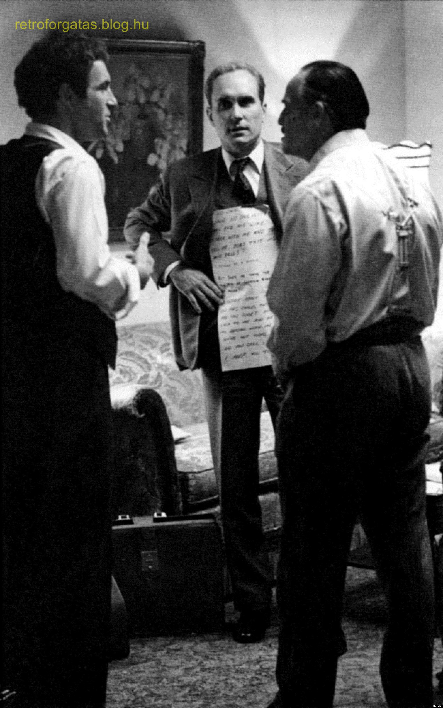 o-marlon-brando-godfather-cue-cards-facebook.jpg