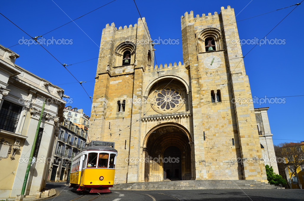 depositphotos_9818605-stock-photo-se-cathedral-and-yellow-tram.jpg