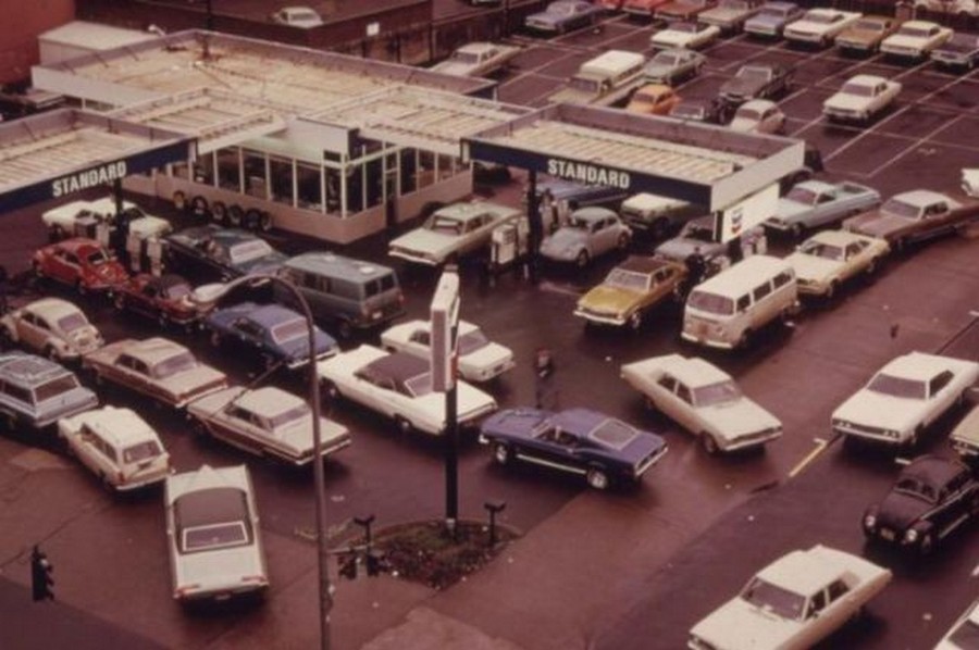 oil_crisis_of_1973_2.jpg