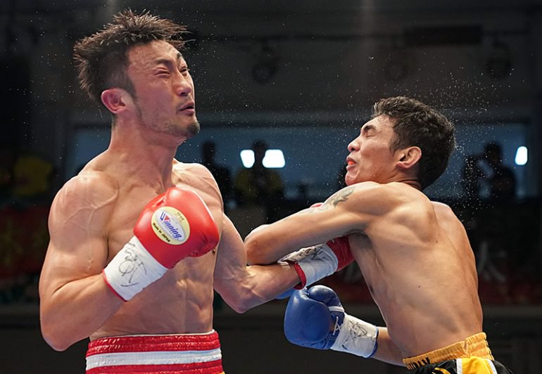 alvin-lagumbay-keita-obara-simultaneous-punch_fukuda-770x532.jpg