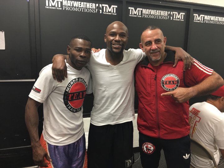 rigondeaux-mayweather_1.jpg