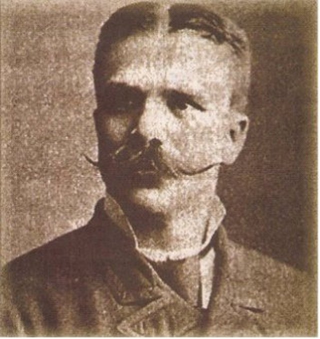 03.jpg