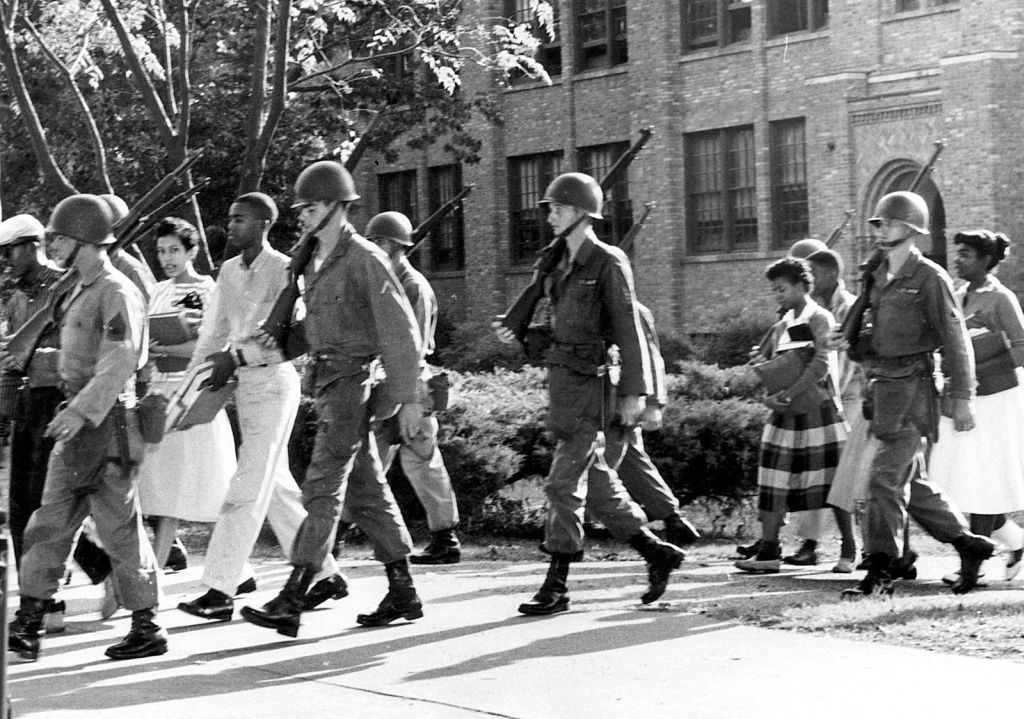 little-rock-nine-national-guard-arkansas-central-1957.jpg