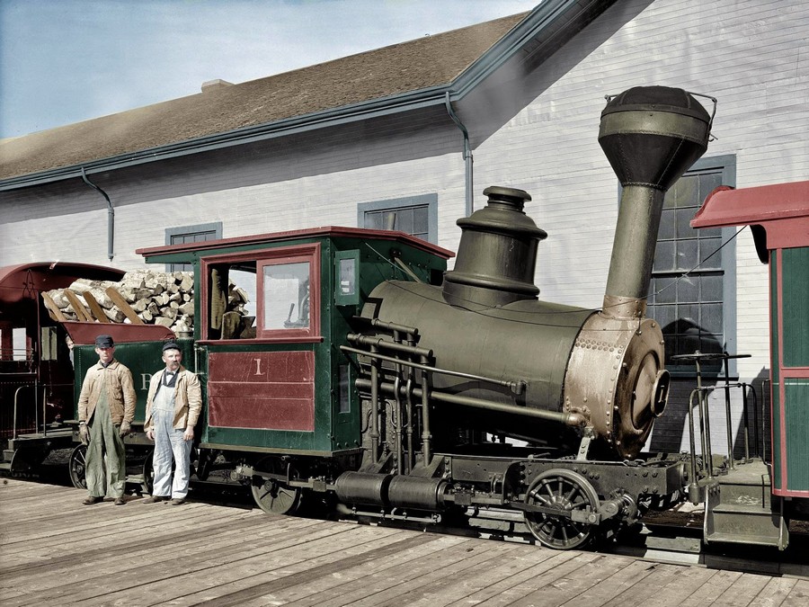 Circa 1906. Engine, Mount Washington Railway, White Mountains, New Hampshire.jpg