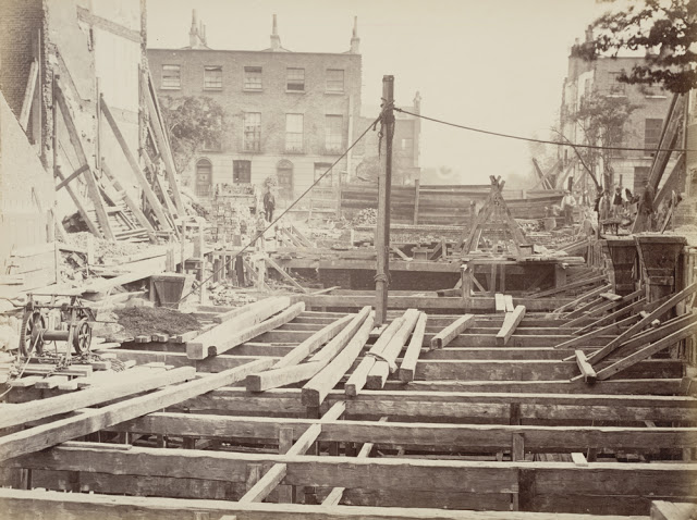 Construction of the Metropolitan Railway, circa 1861 (15).jpg