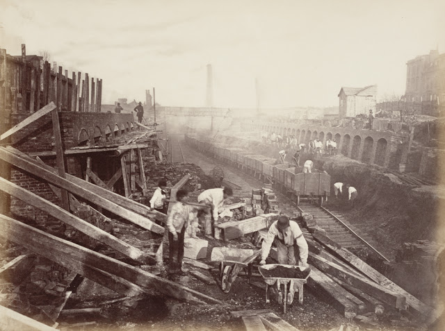 Construction of the Metropolitan Railway, circa 1861 (2).jpg