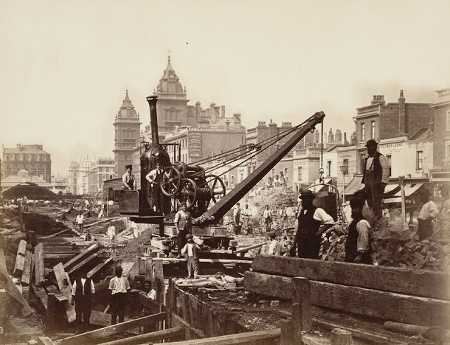 Construction of the Metropolitan Railway, circa 1861 (3).jpg