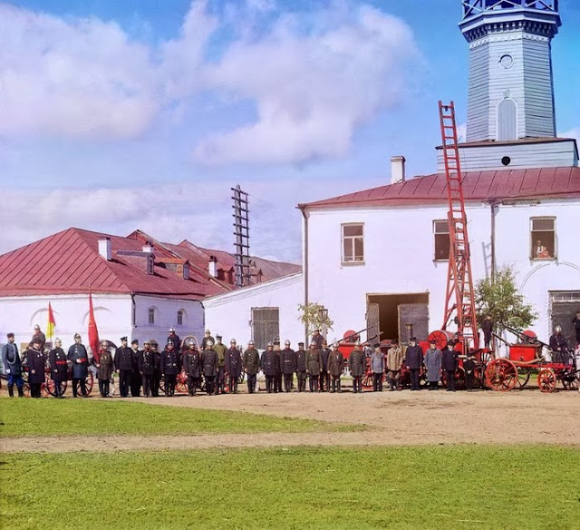 The World in Color Photographs in 1909 (15).jpg