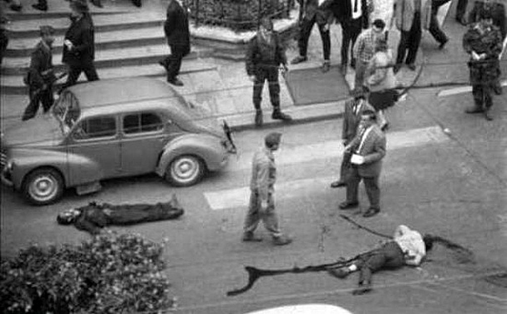 20_1961_oktober_algeriaiak_holtteste_parizs_utcain.jpg