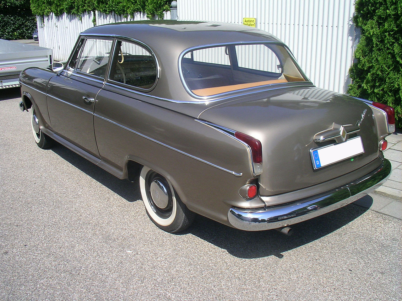 1960_borgward-isabella_01_1.jpg