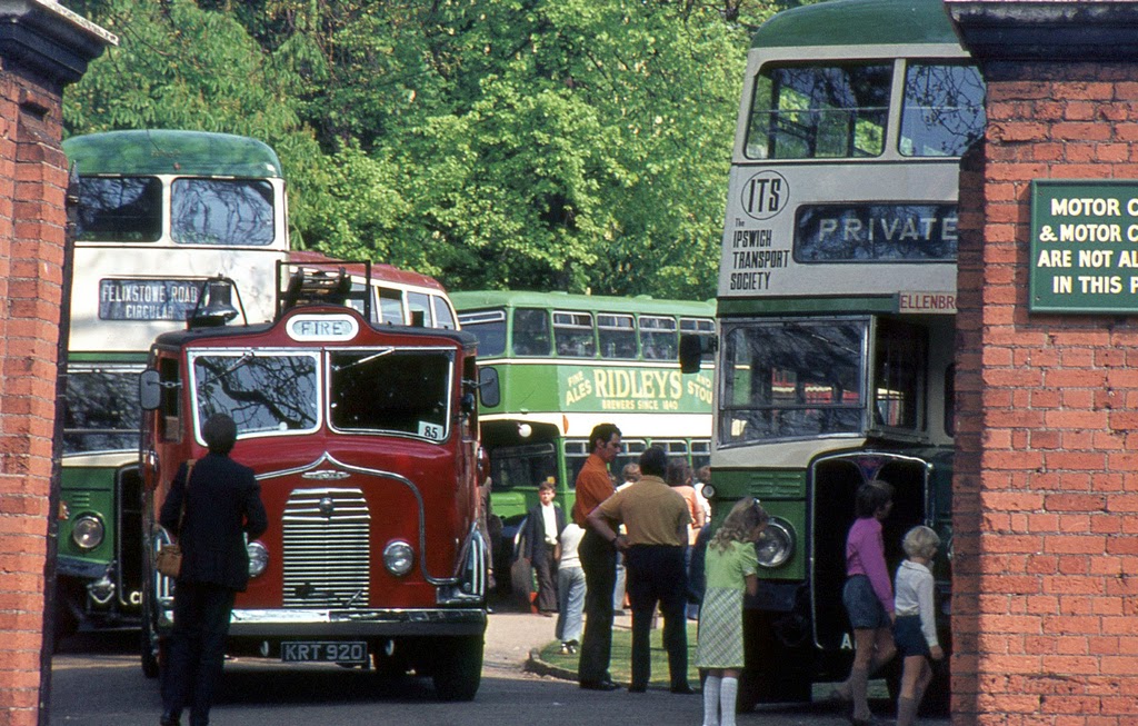 ipswich_to_felixstowe_historic_vehicle_run_in_the_1970s_10_.jpg