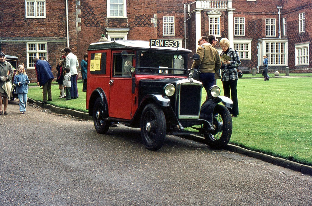 ipswich_to_felixstowe_historic_vehicle_run_in_the_1970s_4_.jpg