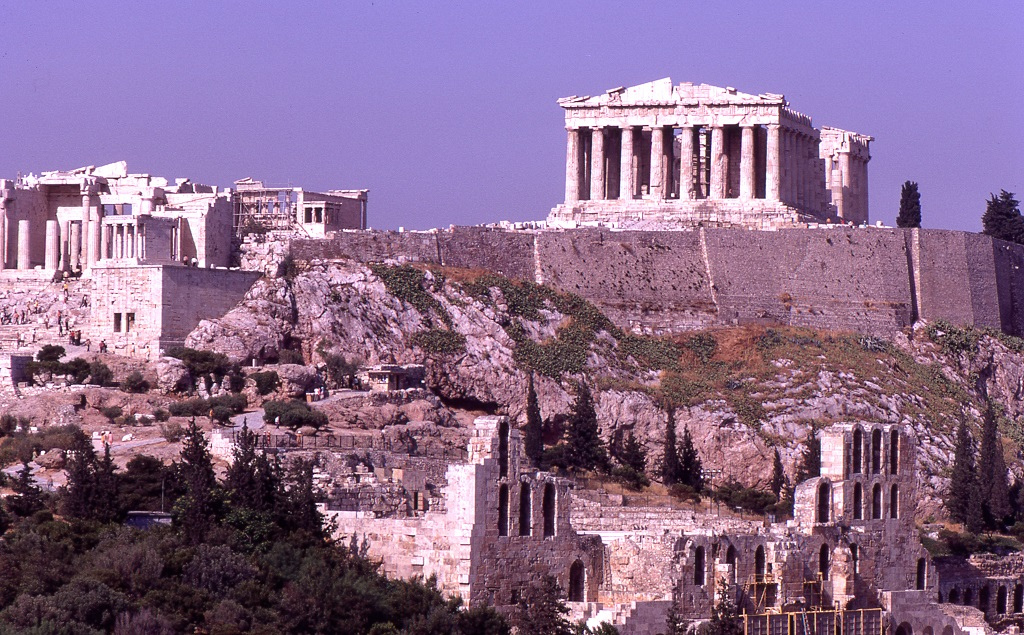 Athén az Akropolisszal.