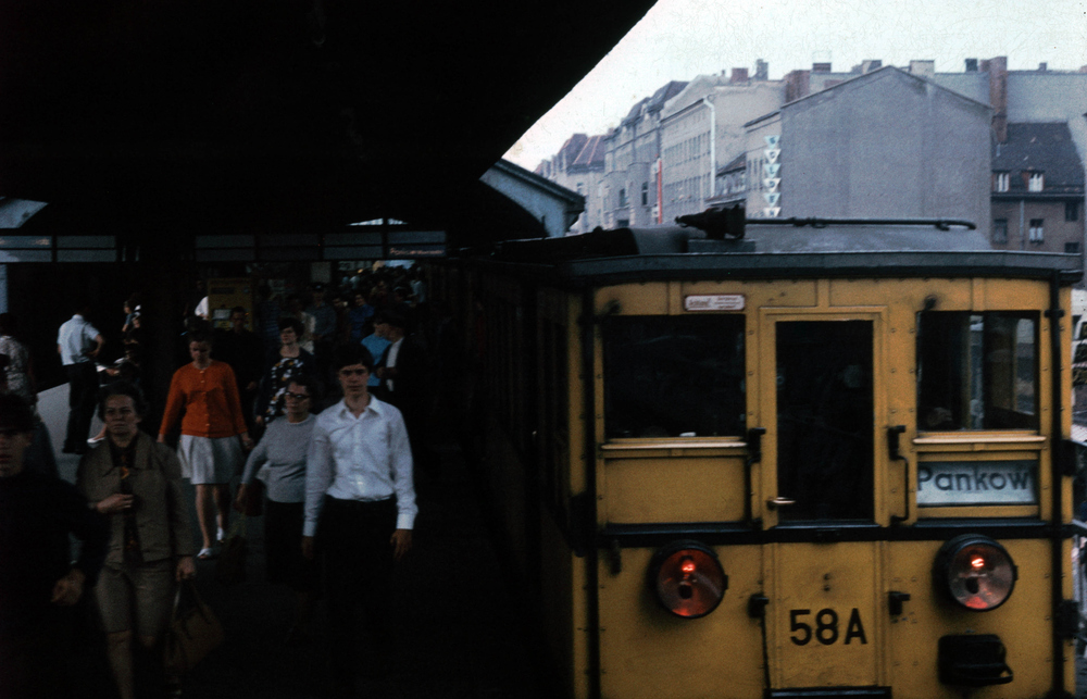 1968. Berlin-Pankow U-bahn megálló.jpg